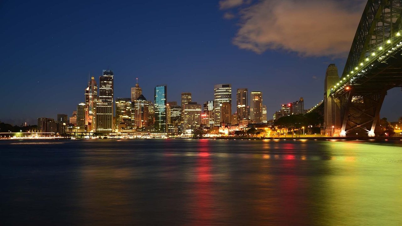 O jurnalistă britanică ia apărarea lui Sydney Sweeney în scandalul reclamei nud