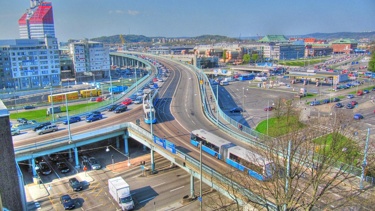 Informații exclusive despre proiectele de autostrăzi, disponibile printr-un serviciu de business pe abonament