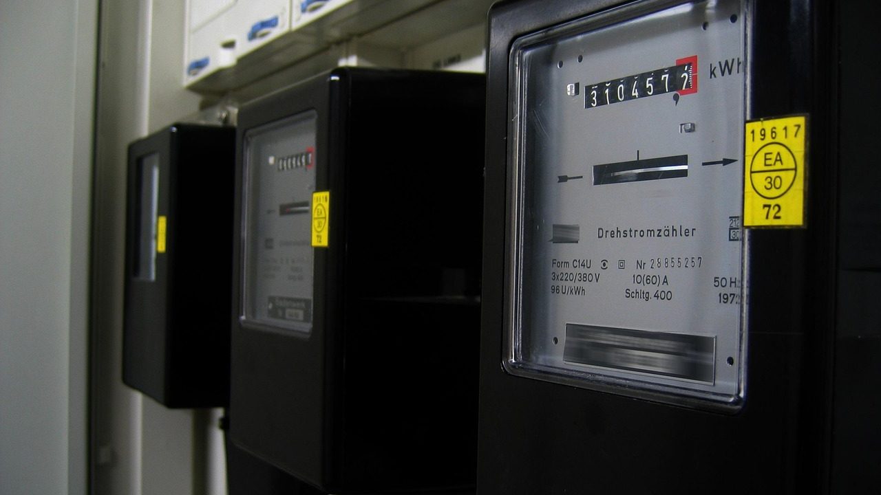 Transelectrica începe modernizarea digitală a unei stații electrice din Alba Iulia
